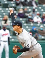 Reyes Hits Three-run Homer, Indians Beat Yankees 7-3