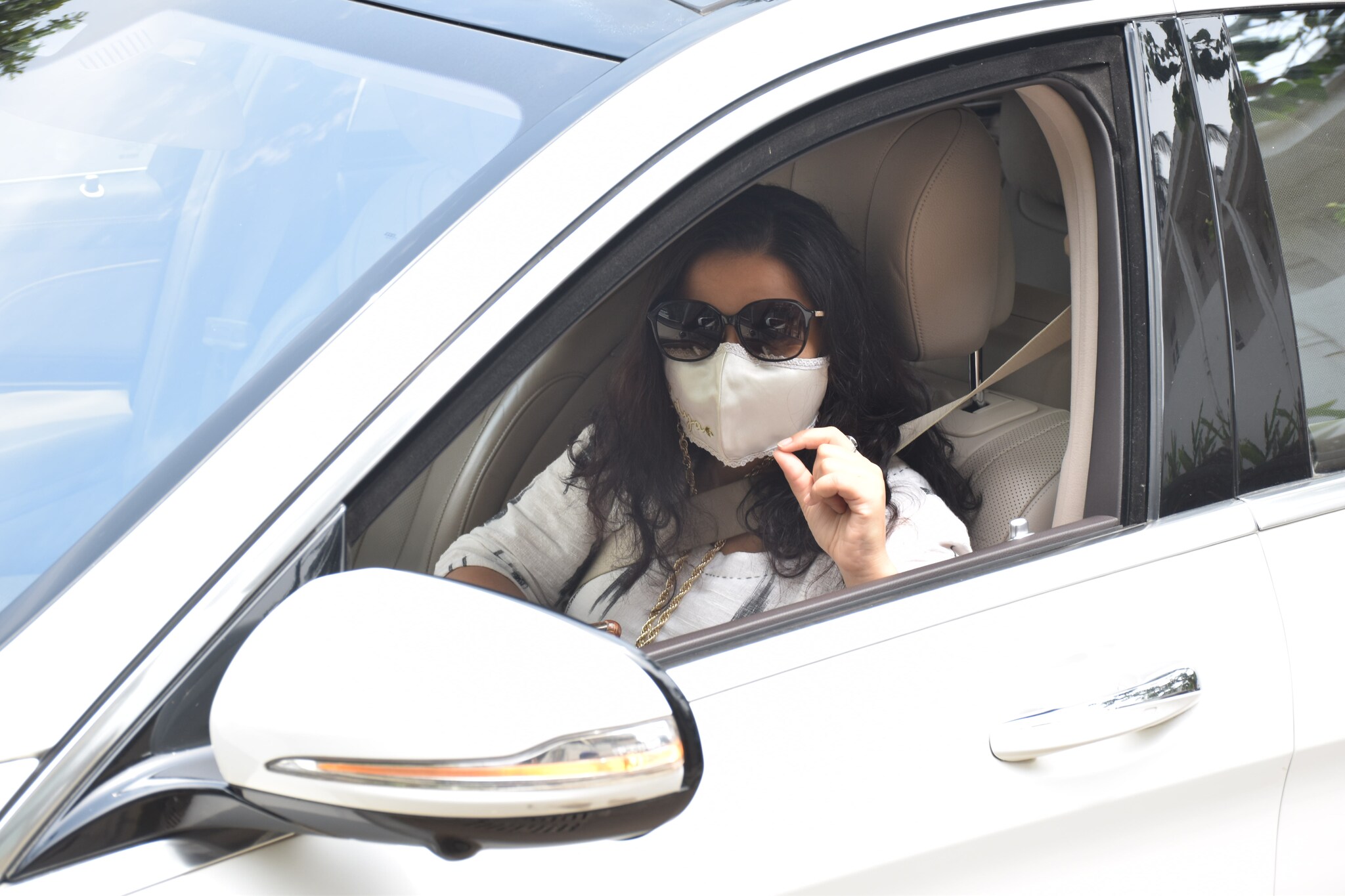 Vidya Balan, Siddharth Roy Kapur And Gulzar Among Celebrities Spotted Out And About