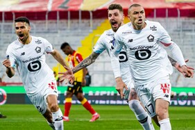 Ligue 1: Burak Yilmaz Stars as Lille Beat Lens 3-0 to Move 4 Points Clear of PSG