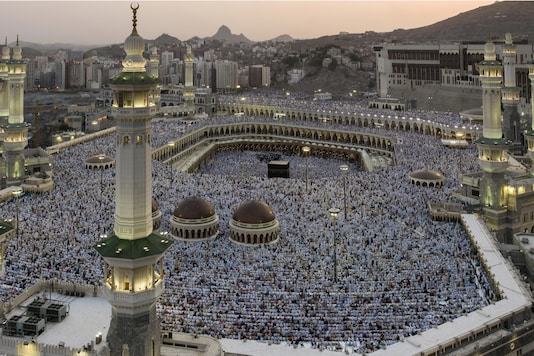 Eid Prayer at Kaaba. (File pic/Shutterstock)