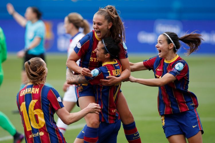 FC Barcelona Femení have reached an agreement with Lieke Martens for the  renewal of her contract for the next three seasons, until June 30, 2022. :  r/WomensSoccer