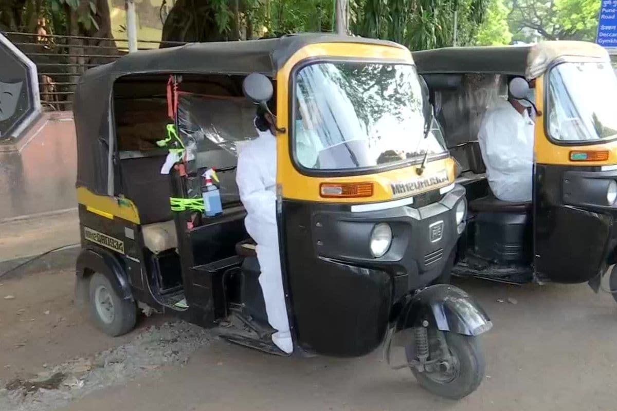 Read more about the article Autorickshaws Flip ‘Jugaad Ambulances’ Fitted with Oxygen Cylinders to Assist Covid-19 Sufferers in Pune