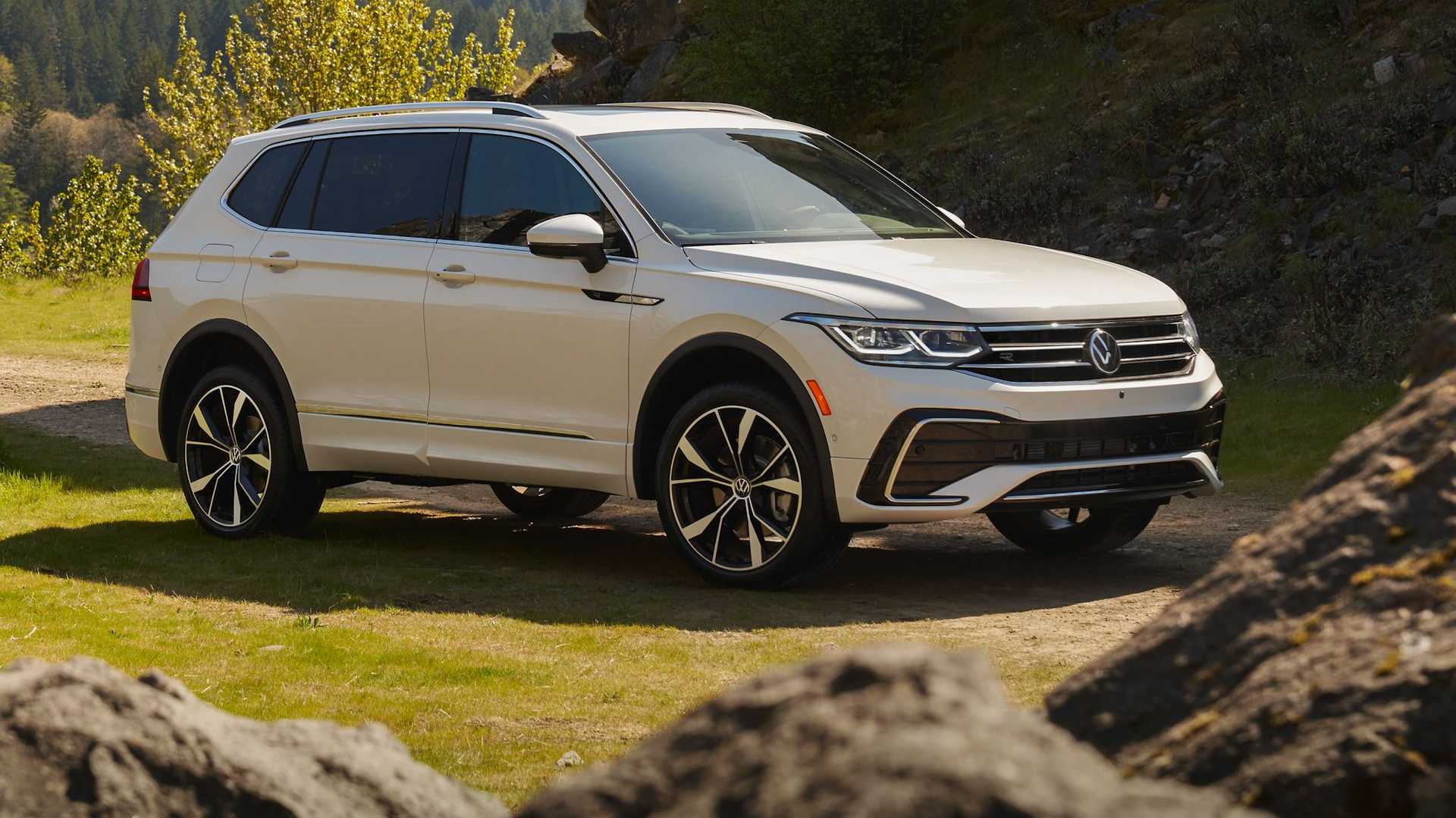 In Pics: 2022 Volkswagen Tiguan SUV Unveiled - Check Detailed Image ...