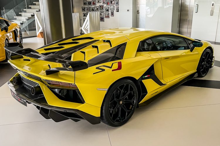 India's Most Expensive Pre-Owned Car Lamborghini Aventador SVJ Put on Sale  by BBT