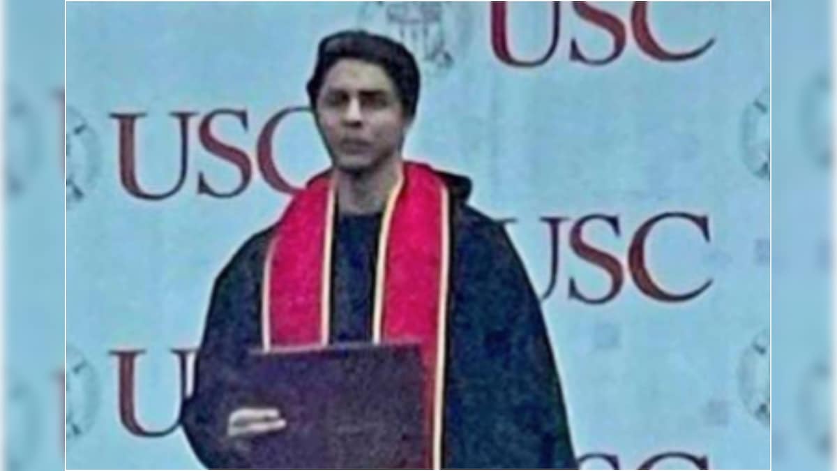 Aryan Khan Completes Film School Education, See Pic from Graduation Day ...