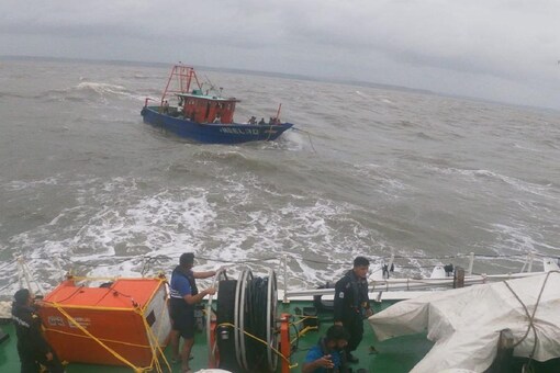 Indian Coast Guard Ship Samarth rescued 15 crew from a fishing boat named Milad off the Goa coast. (News18)