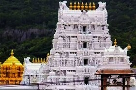 Rs 10 Lakh Recovered from Deceased Beggar's Home in Tirumala, Demonetised Notes Found