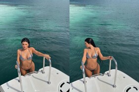 In Pics: Kylie Jenner Shines in Her Metallic Bikini