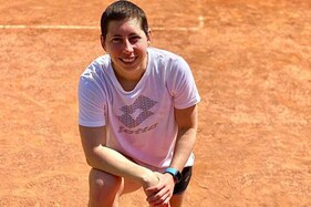 French Open: Carla Suarez Navarro Heads to Paris After Recovering from Cancer