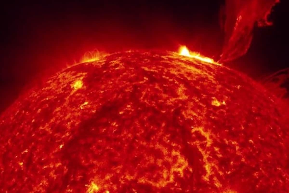 Why is Sun's Atmosphere 500 Times Hotter Than its Surface? Scientists