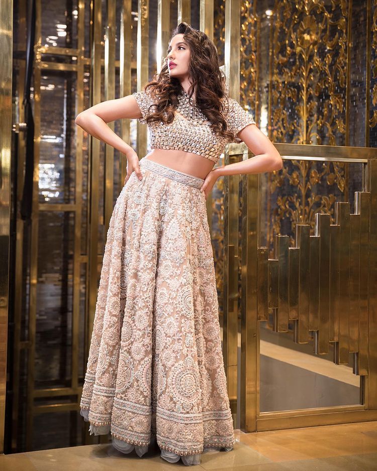  Nora Fatehi shows off her elegance in the emroidered lehenga. (Image: Instagram)