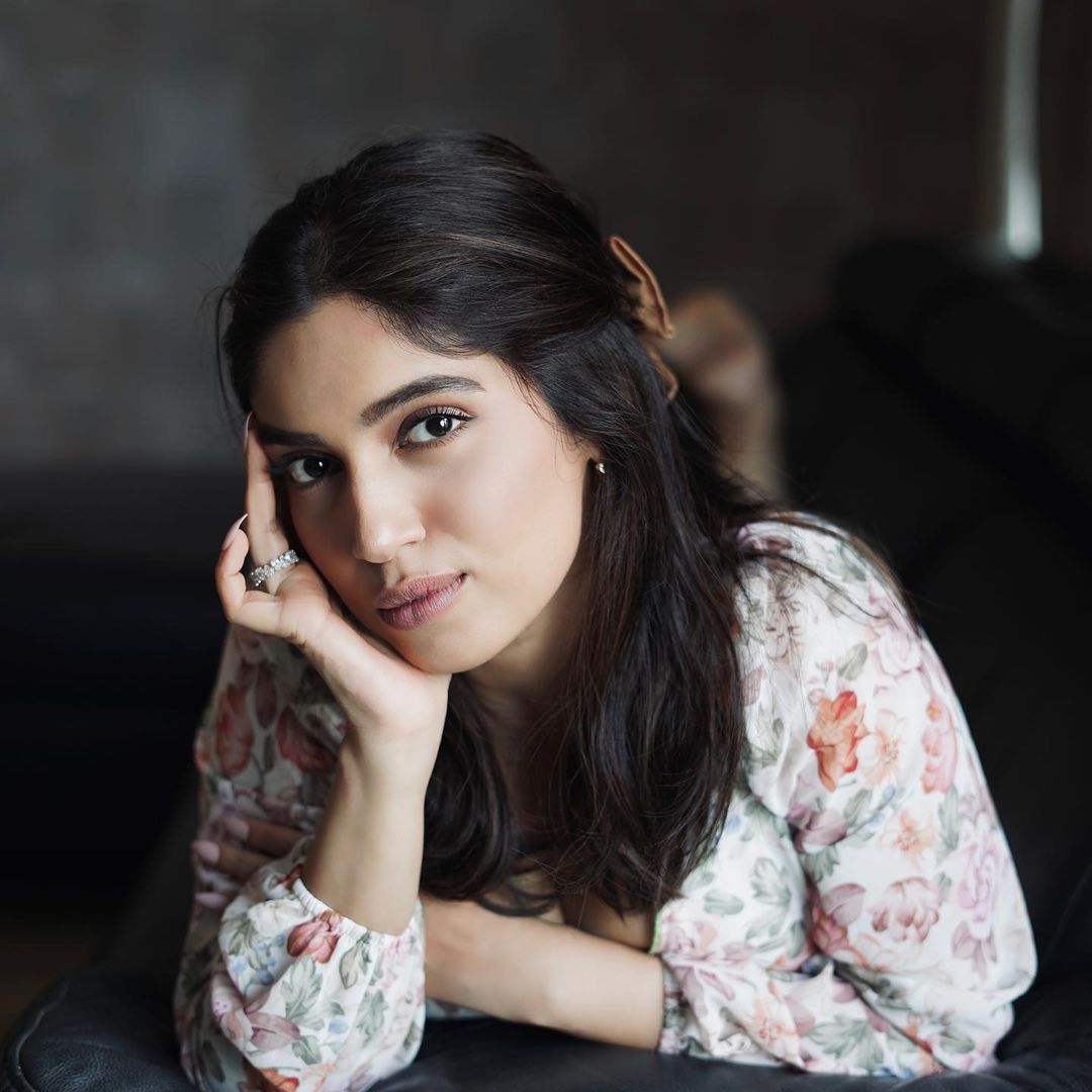  Bhumi Pednekar gives a seductive look to the camera. (Image: Instagram)