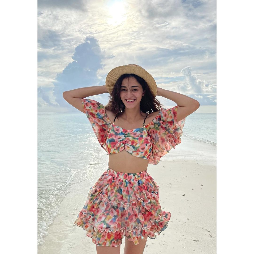  Ananya Panday looks pretty in the floral co-ord set. (Image: Instagram)
