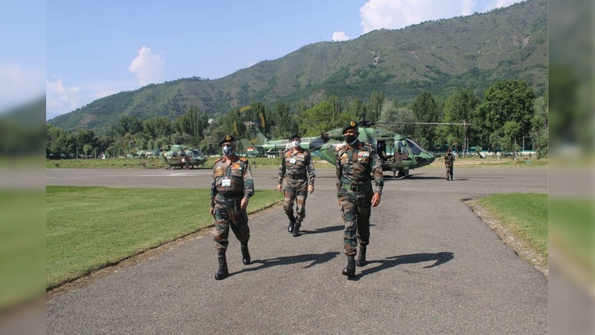 Army Chief Gen Naravane Reviews Security Situation Along LoC in Kashmir