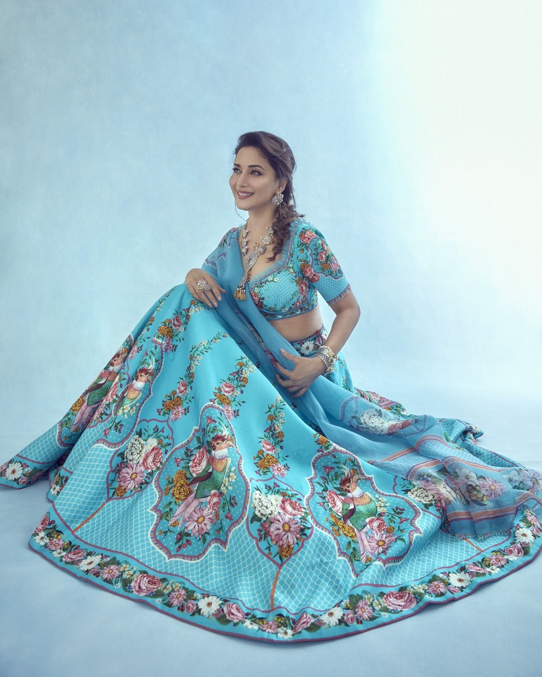 Madhuri Dixit Nene Looks Graceful In Floral Lehenga, See The Diva&#39;s Gorgeous Ethnic Wear Pics