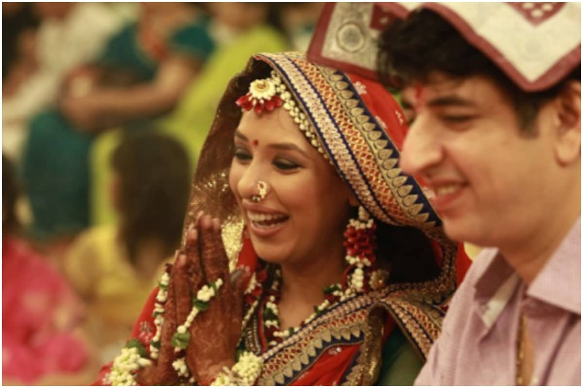 Rupali Ganguly Shares Throwback Pic from Wedding with Romantic Note for