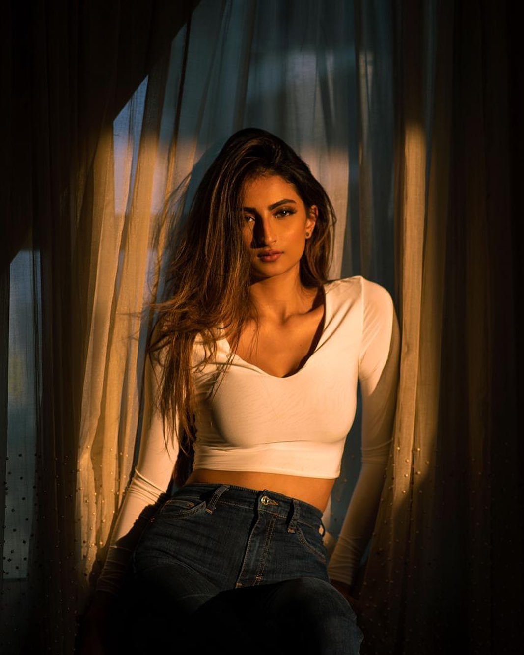 Palak Tiwari Stuns With Her Sex Appeal On Instagram, See The Young Diva