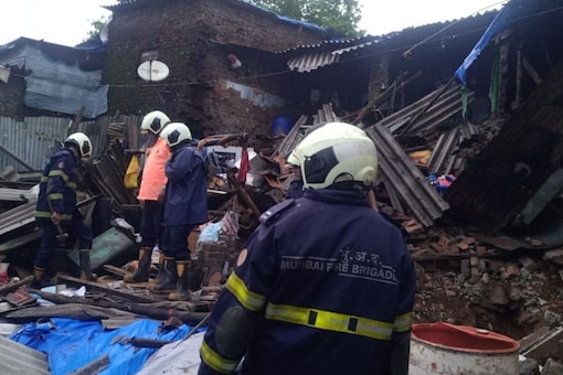 Three houses collapsed in Mumbai's Dahisar area.