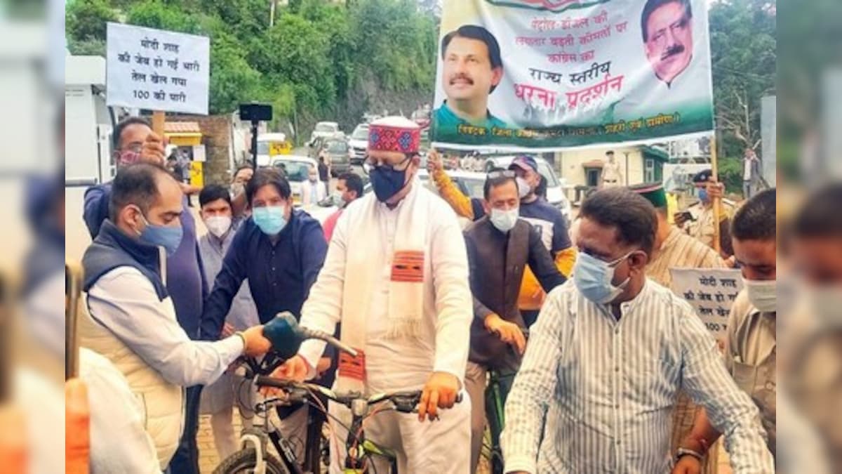 Congress Members In Himachal Pradesh Protest Against Rise In Fuel Prices