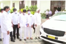 Telangana Buys 32 Cars for Bureaucrats at Rs 11 Crore, Oppn Attacks Govt for Splurging During Covid