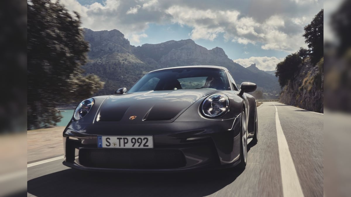 Porsche 911 GT3 Introduced With Touring Package; Farewell Fixed Rear Wing