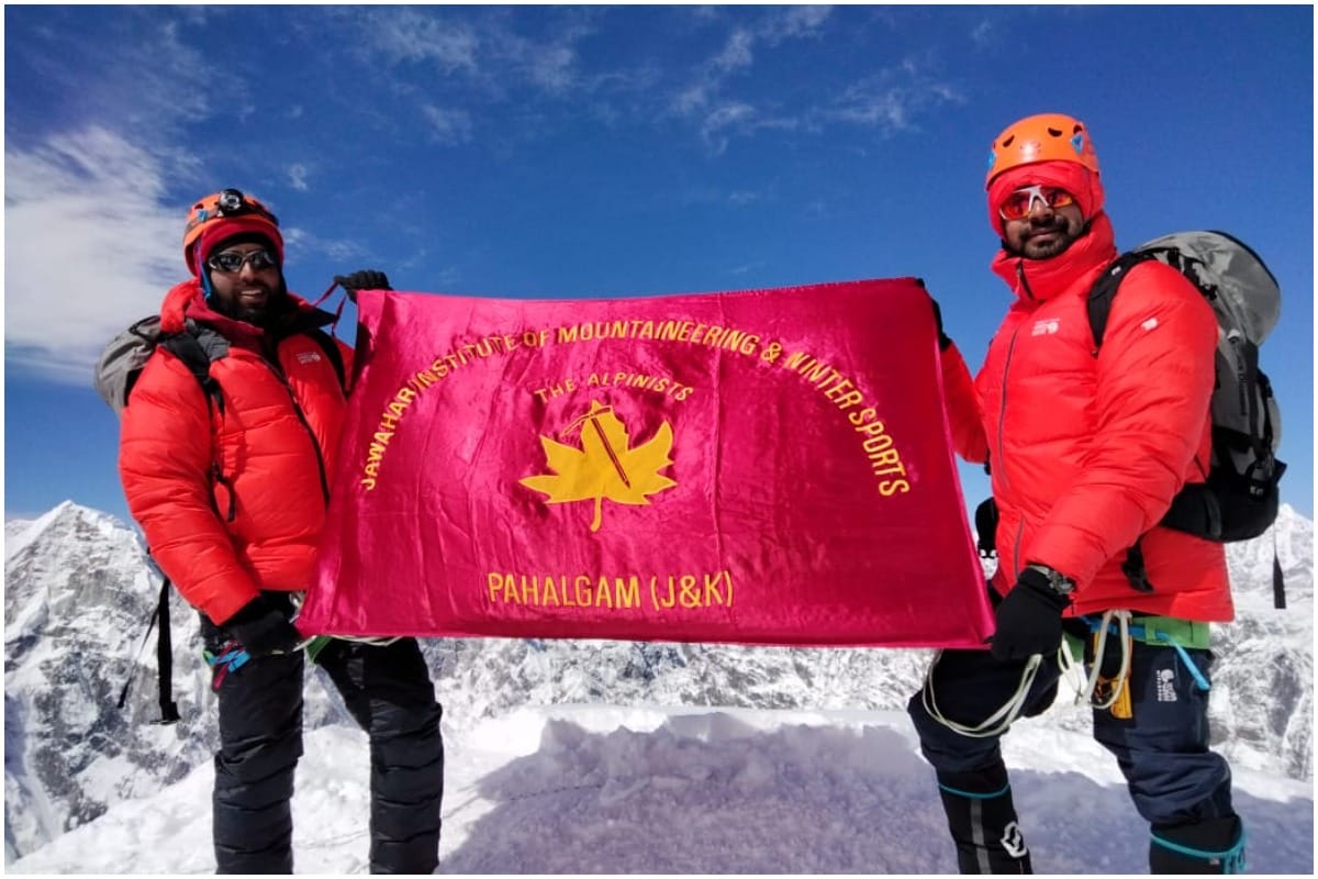 Kilian Jornet Breaks His Own Time Up Everest