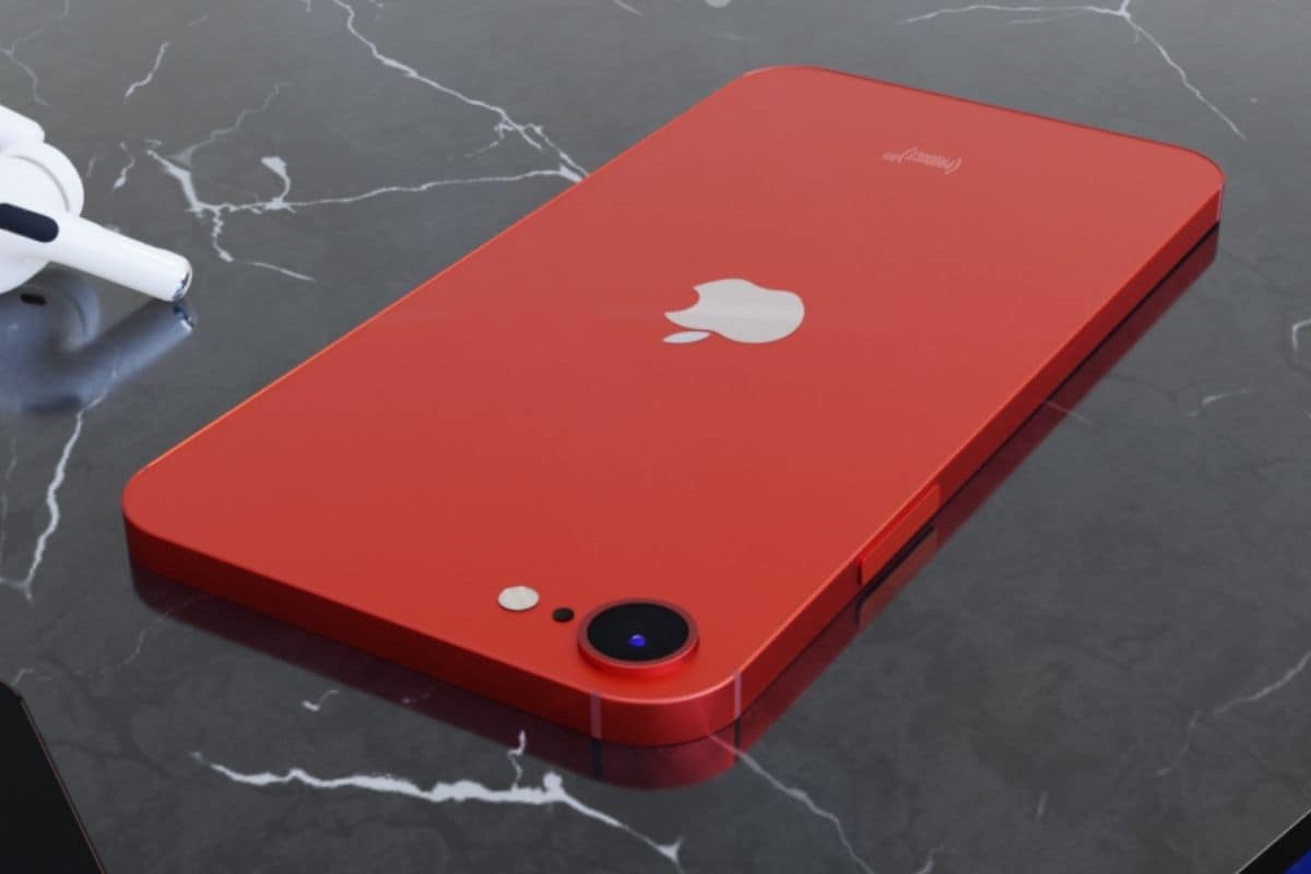 Apple iPhone SE 3 With 5G Connectivity, New Processor Could Launch in 2022:  Kuo - News18