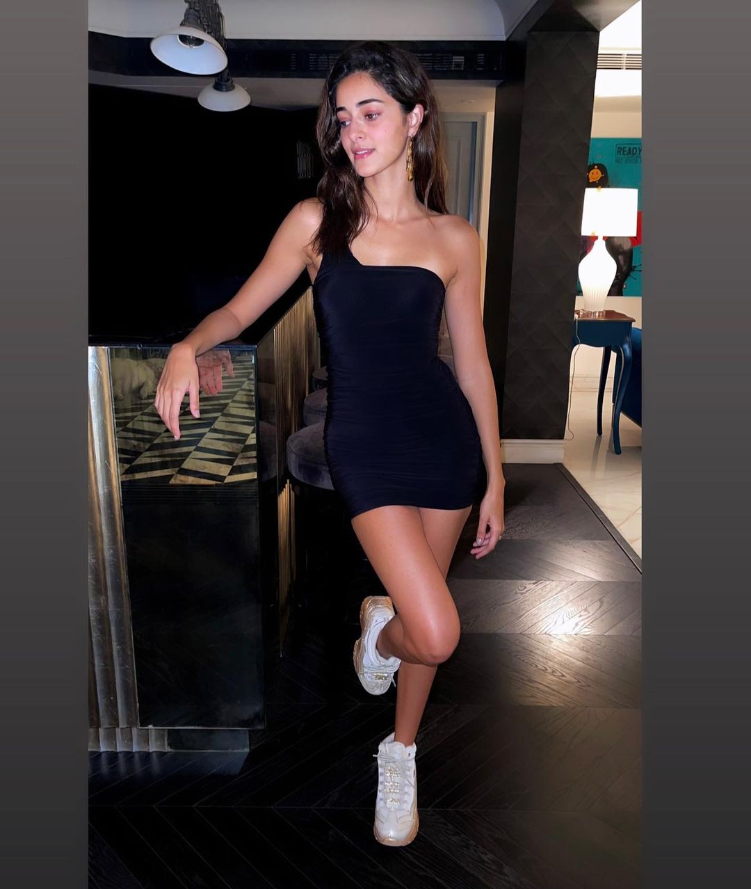  Ananya Panday flaunts her toned figure in the bodycon dress. (Image: Instagram)