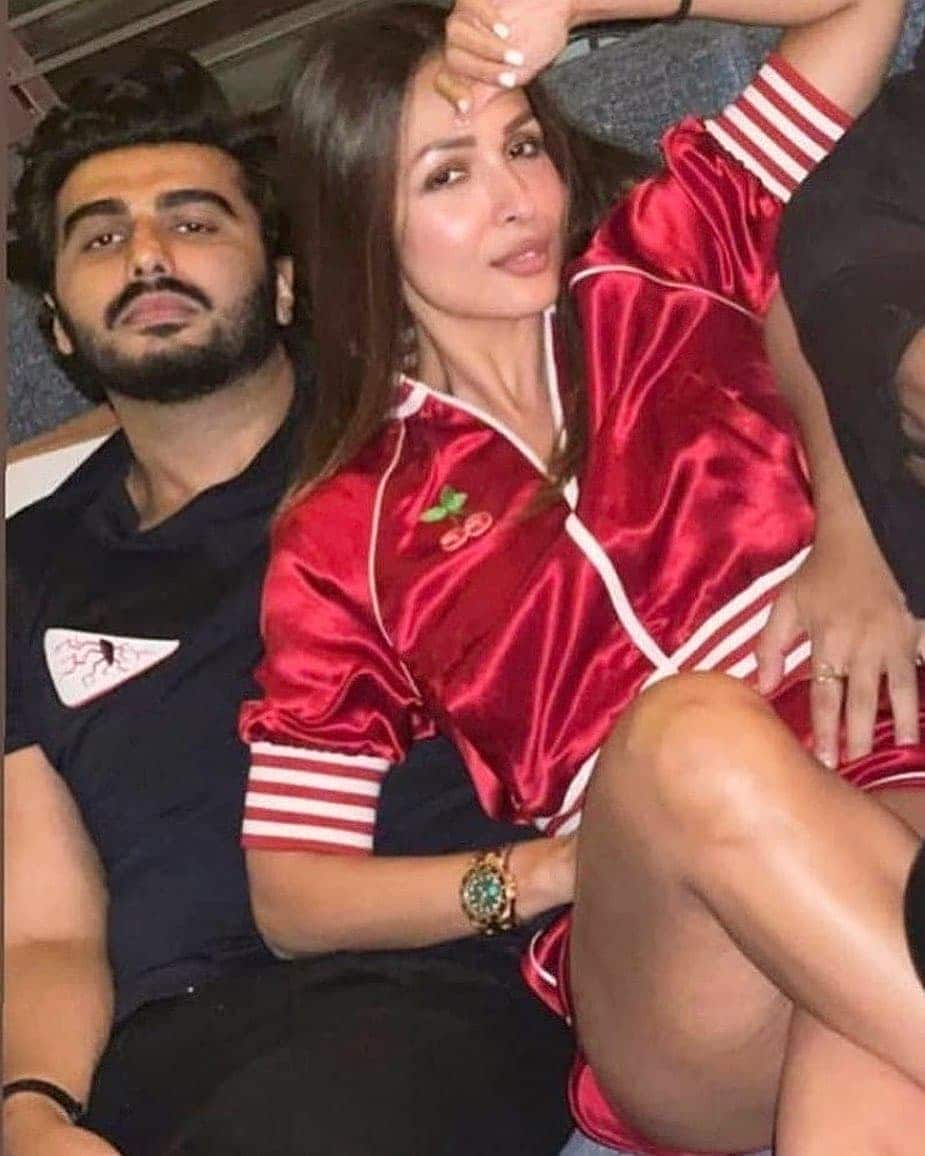 925px x 1156px - Malaika Arora Shares Adorable Photo With Arjun Kapoor, Check Out The  Couple's Sexiest Pictures - News18