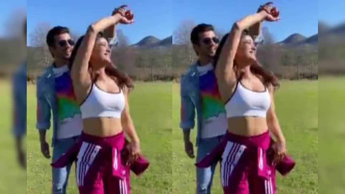 Arjun Bijlani Posts Dancing Video with Shweta Tiwari from the Sets of Khatron Ke Khiladi 11