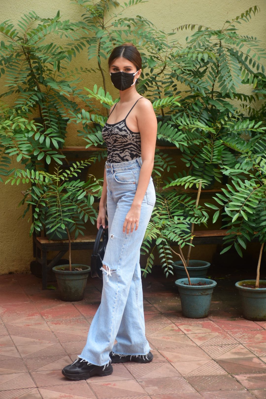 Tara Sutaria Amps Up The Hotness Quotient In Nude Bratop See Her Sexy 