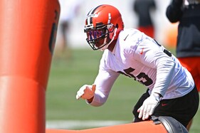 Beckham Back, Clowney On Field For First Time At Browns Camp