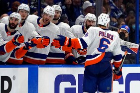 Semyon Varlamov, Islanders Beat Lightning 2-1 In Game 1