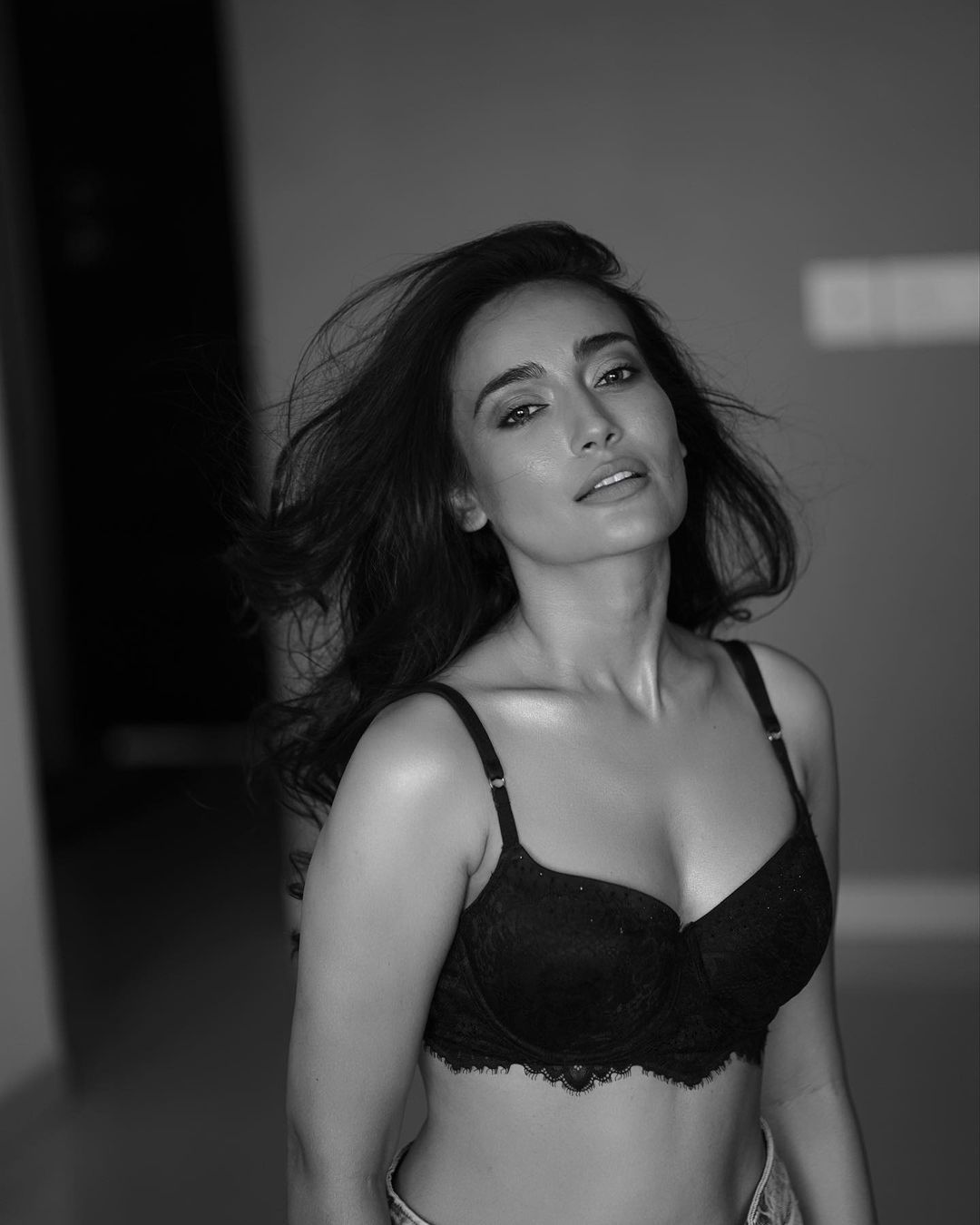 Surbhi jyoti nude