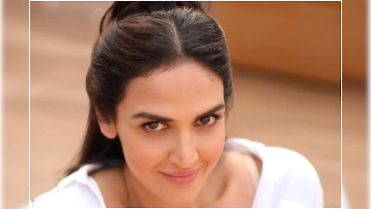 Esha Deol Reuintes with Ajay Devgn After a Decade, to Comeback with Web Series Rudra