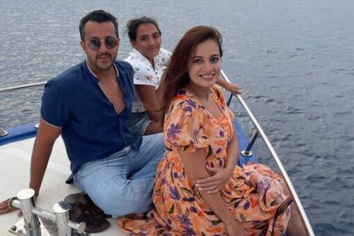 Pregnant Dia Mirza Shares Unseen Pics From Maldives With Vaibhav Rekhi and Stepdaughter Samaira