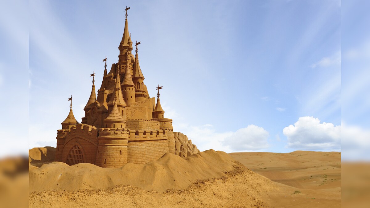 World's Tallest Sandcastle Built in Denmark Using 4,860 Tonnes of Sand