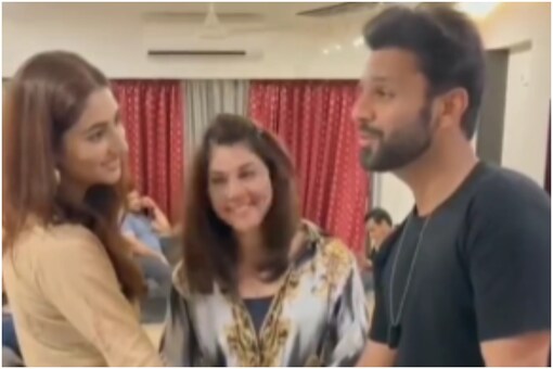 दिशा परमार के साथ राहुल वैद्य