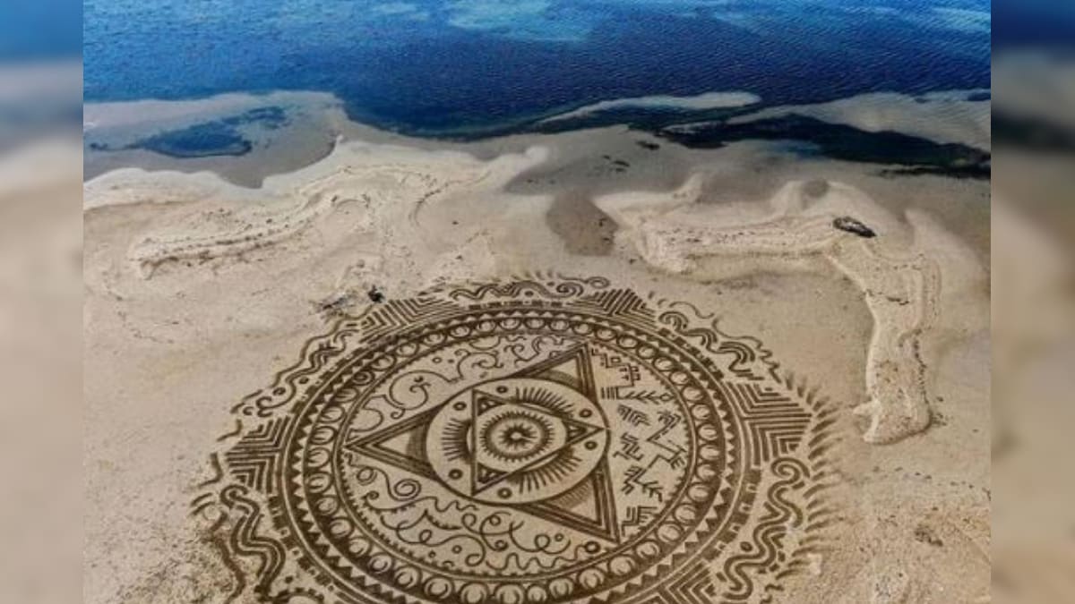 Croatian Sand Artist Creates Geometrical Design Made to Last For Just