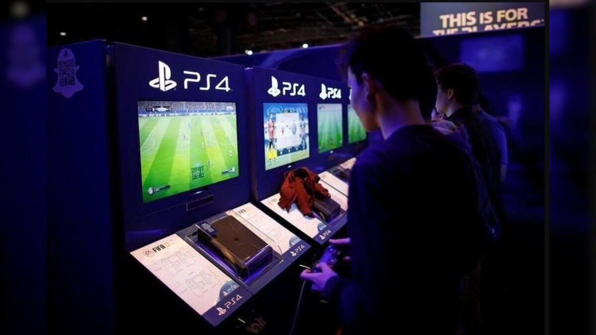 Ukraine Officials Raid Cryptocurrency Mine, Find Thousands of PS4s Instead  | Buzz News - News18