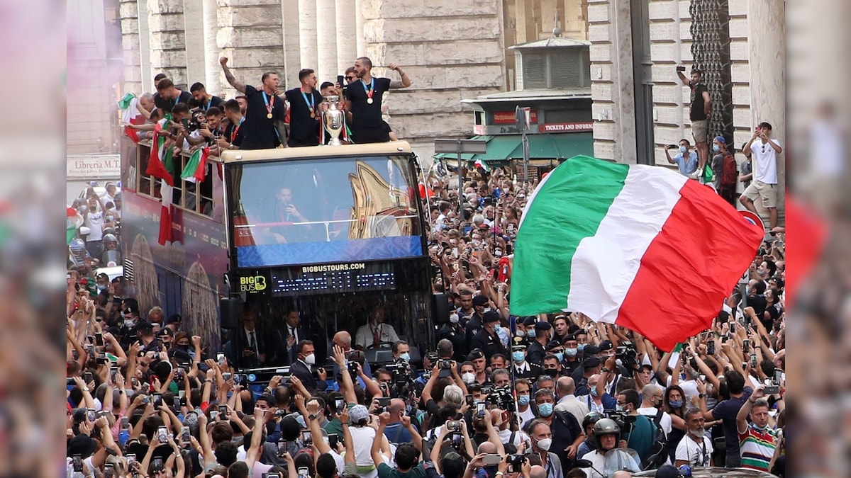 Italy Players Insisted on Open Bus Tour After Euro 2020 Win Despite Covid Risk