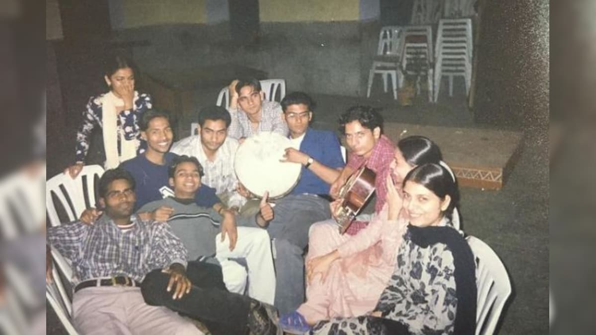 Flashback Friday: Kapil Sharma Looks Unrecognizable in This Photo From His Theatre Days