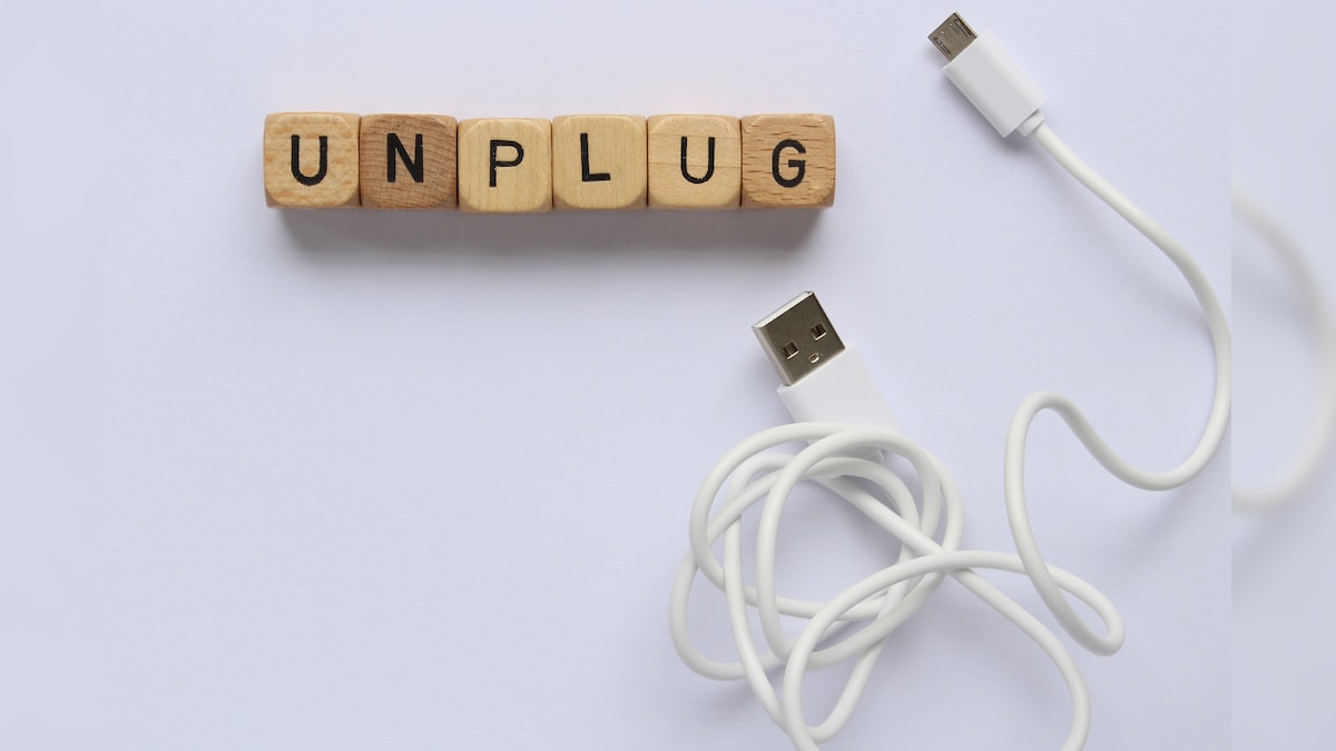 5 Reasons You Should Unplug From Social Media - CNET