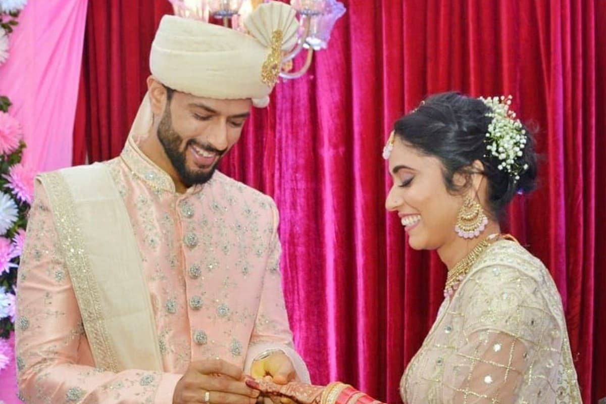 India All-rounder Shivam Dube Gets Married to Girlfriend Anjum ...