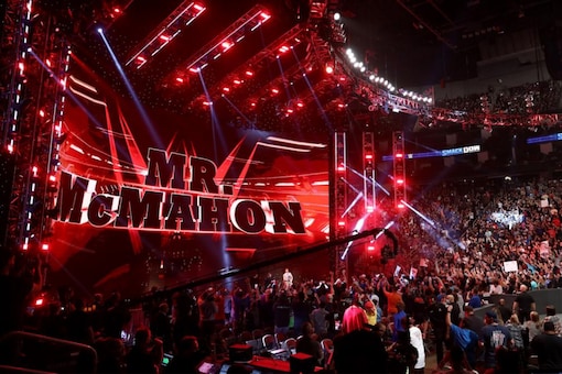 WWE Smackdown's first live event (WWE)