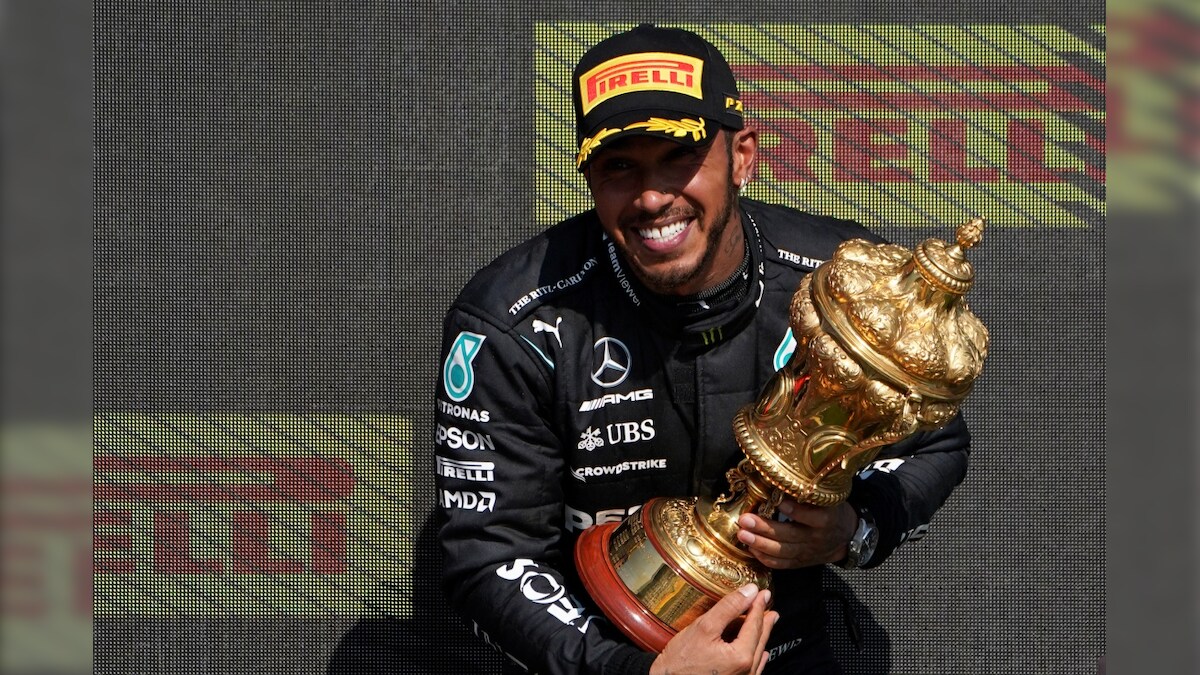 Lewis Hamilton Menangkan Grand Prix Inggris yang Dramatis