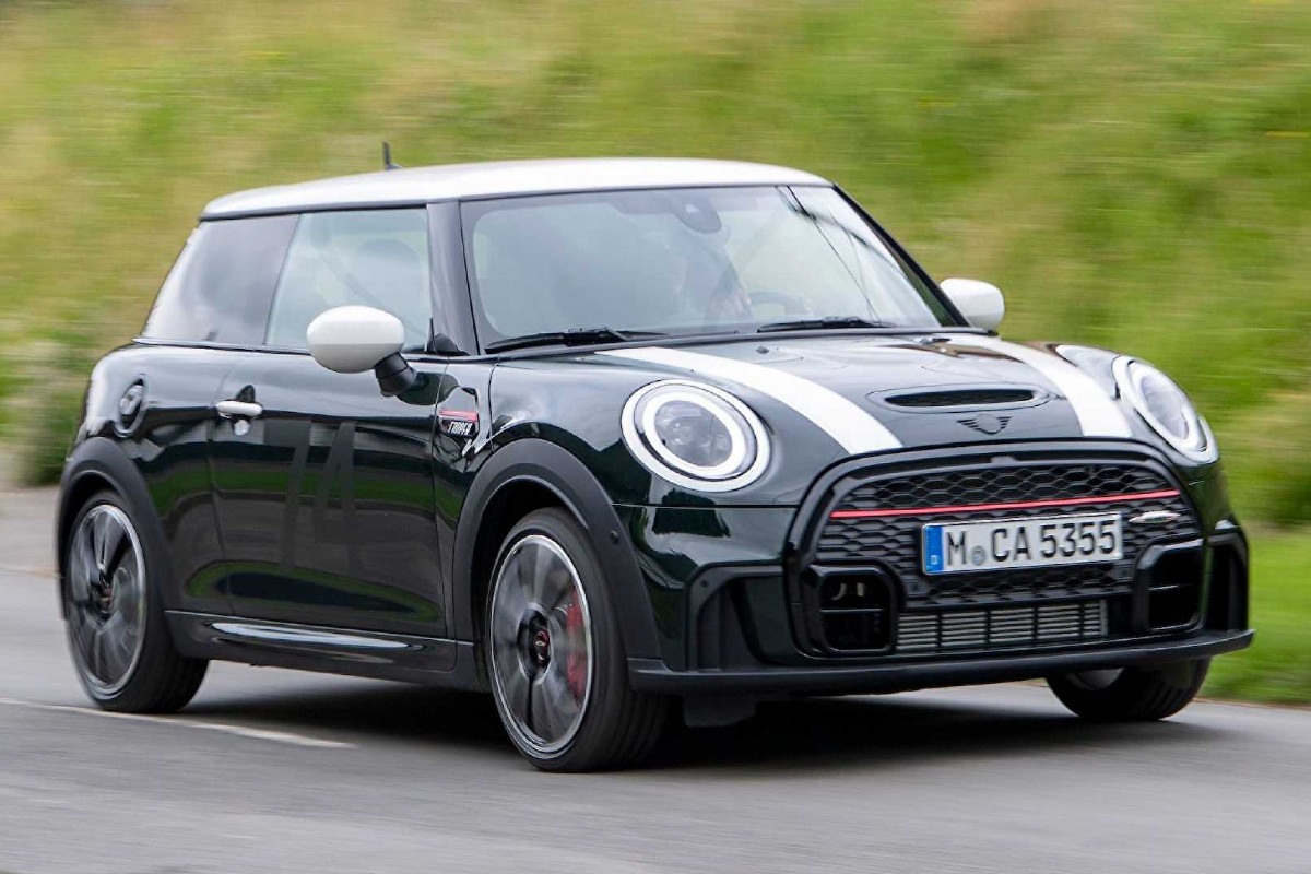 Mini Cooper 60th Anniversary Limited Edition Launched, Only 740 to be Made  Globally - News18