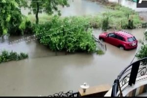 In Pics: Roads Inundated, Vehicles Submerged As Heavy Rainfall Leads to ...