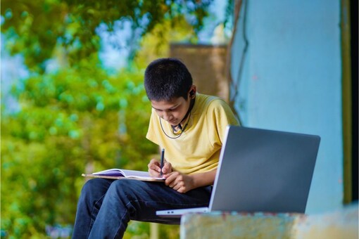 Online learning resources for class 1 to 10 to provided by Khan Academy and Snapdeal. (representational image) Online learning resources for class 1 to 10 to provided by Khan Academy and Snapdeal. (representational image)