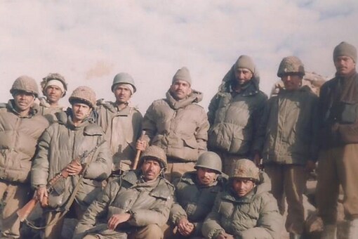 18 GARHWAL RIFLES after the capture of an objective: Photo credit: Maj Gen Samir Chakravorty (Retd)